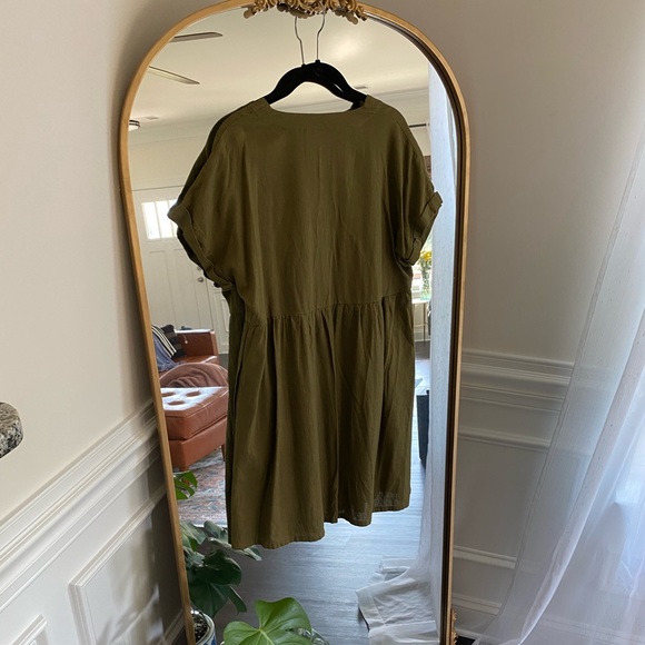 UNIVERSAL THREADS Dress - Picture 2 of 3